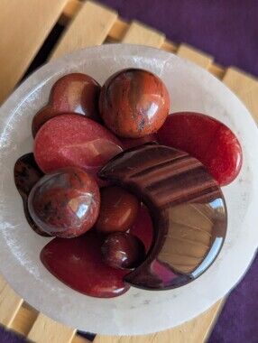 ❤️ RED Tiger MOON Bowl ☪️ Agate Quartz & Jasper mini Crystal spheres + Hearts